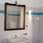 Su Cantaru بيت ضيافة